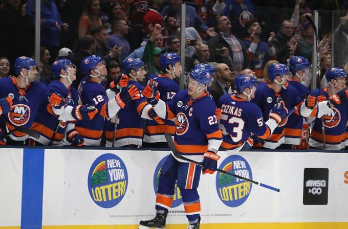 New York Islanders vs. Pittsburgh Penguins at Barclays Center