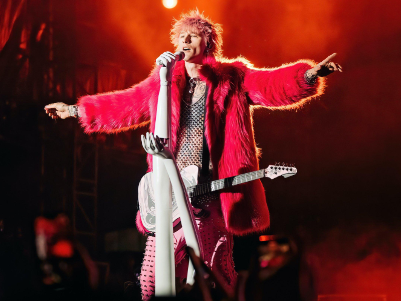 Machine Gun Kelly & Julia Wolf tickets